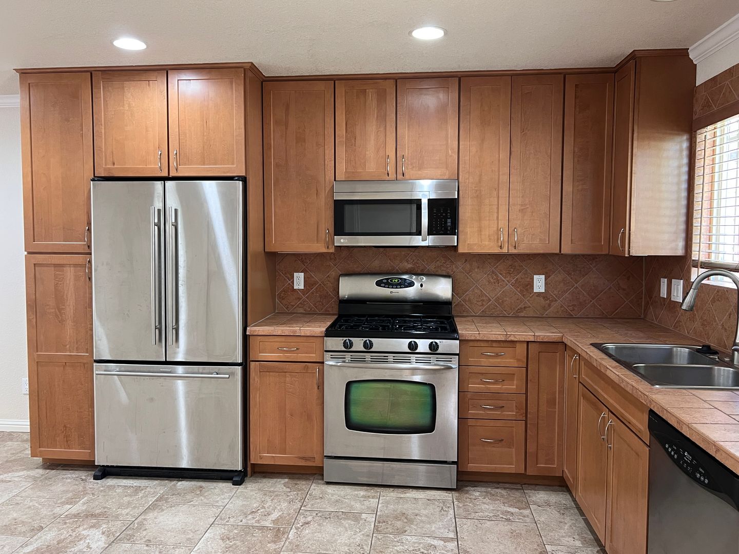Gardnerville Townhome: 1038 Riverview Dr