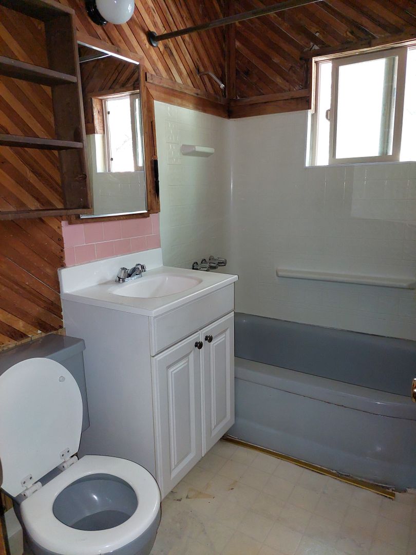 South Lake Tahoe Apartment: 2581 Elwood Ave