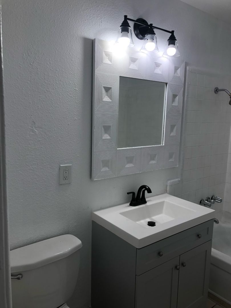 South Lake Tahoe Apartment: 966 Modesto Ave