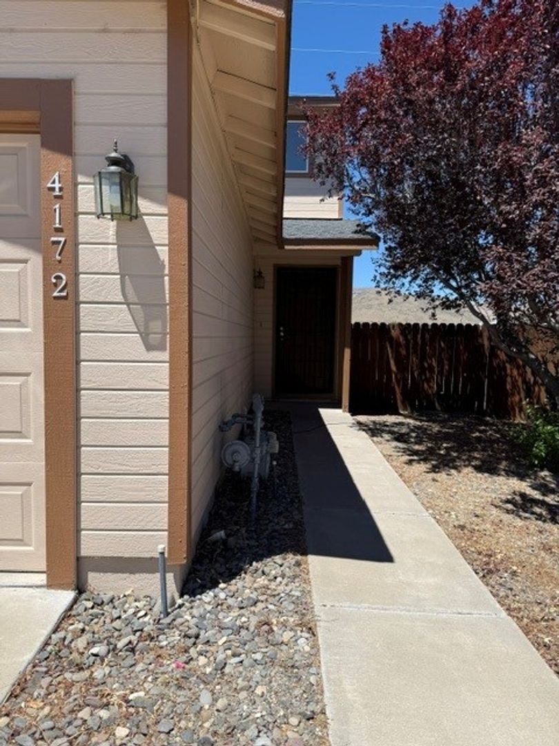 Carson City House: 4172 Gordon St
