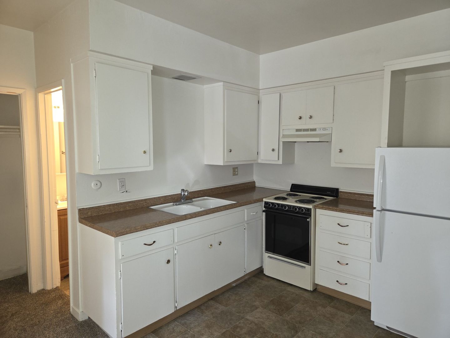 South Lake Tahoe Apartment: 1181 Wildwood Ave