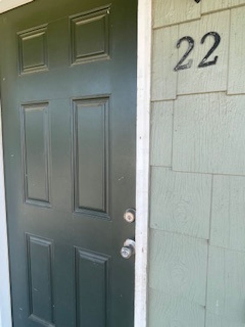 Marysville Apartment: 1605/1611/1621/1627 Swezy St