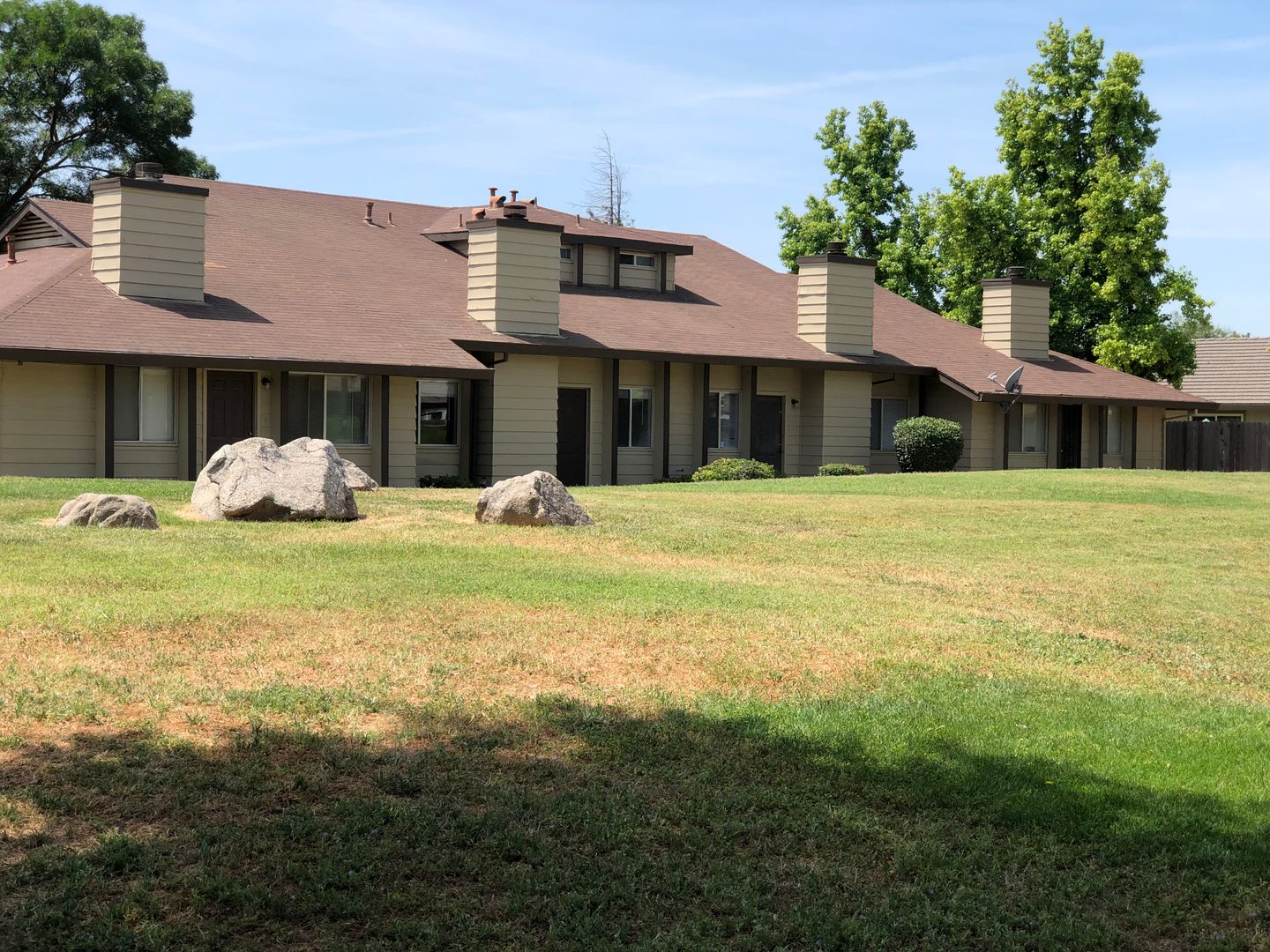Merced Apartment: 2357 Fir Ave #4