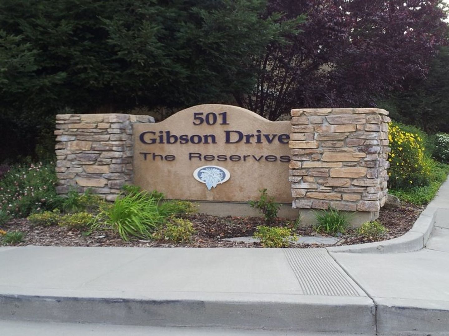 Roseville House: 501 Gibson Drive #1613