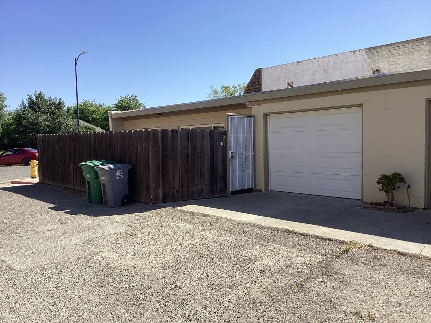 Gustine House: 563 4th Ave.