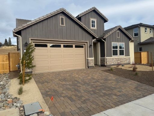 <b>Newer Build Verdi Three Bedroom Home<br><br>
