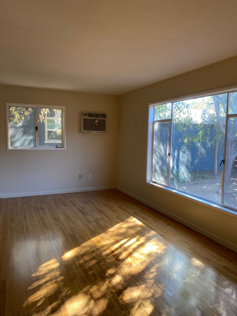 Turlock Multiplex: 1412 Cahill Avenue