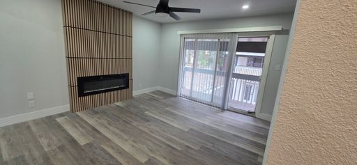 Spacious 2 bedroom near Stateline – photo 1