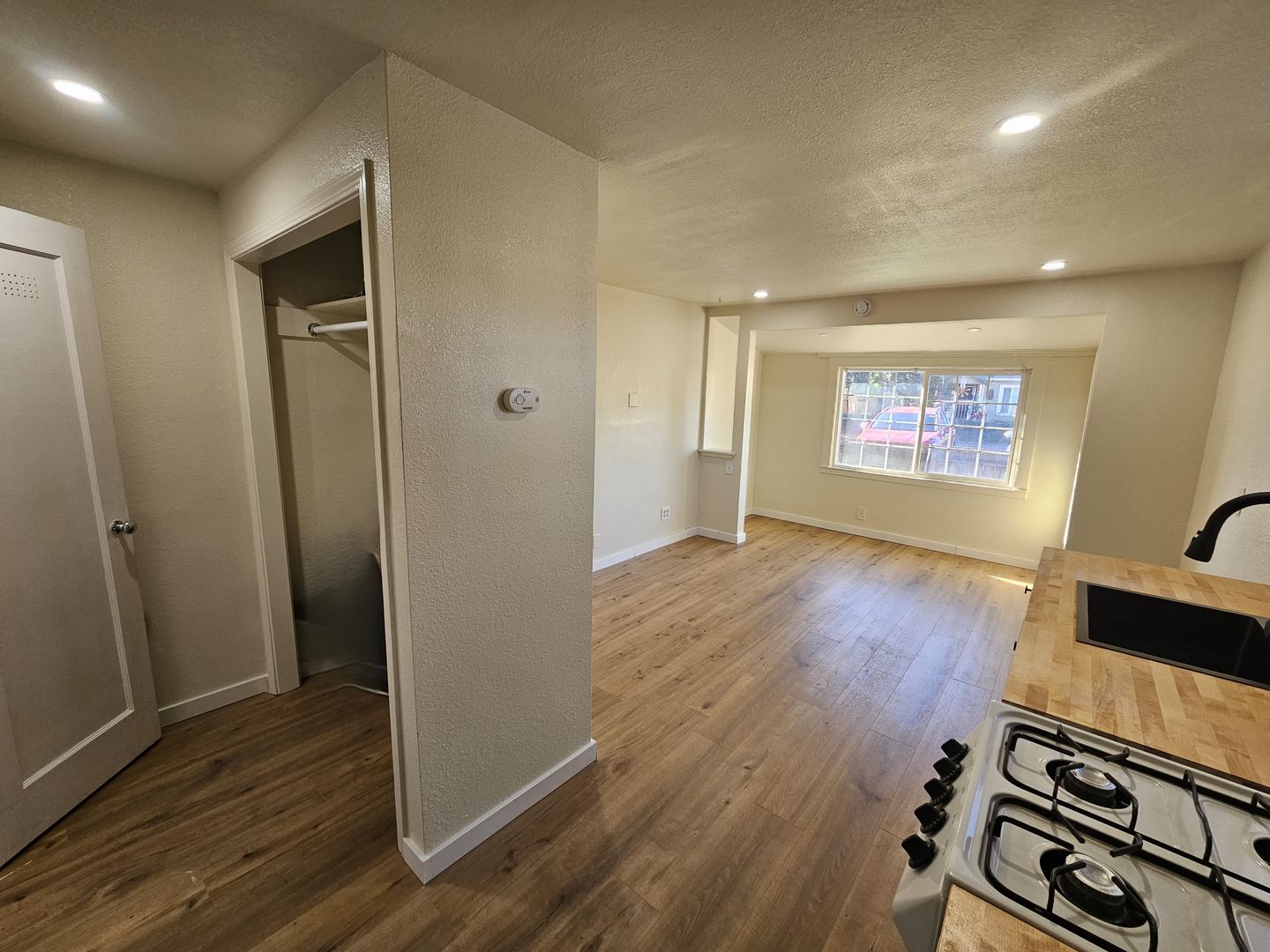 Chico Apartment: 1930 Arcadian Ave - AR193-Unit G