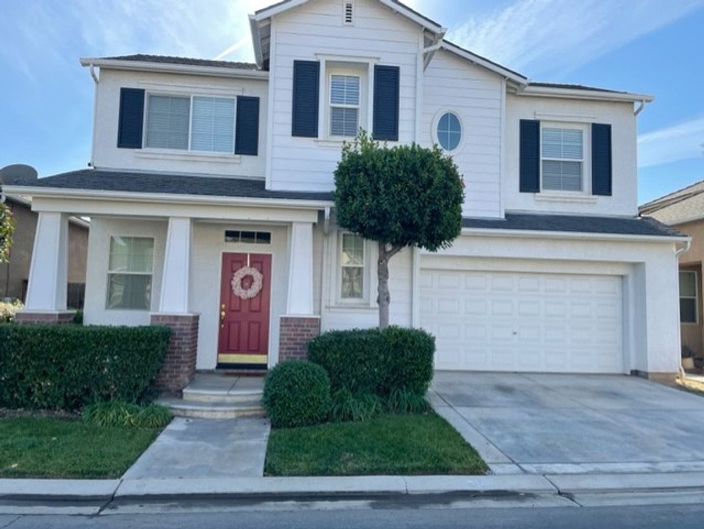 Clovis House: 714 W Riviera Lane