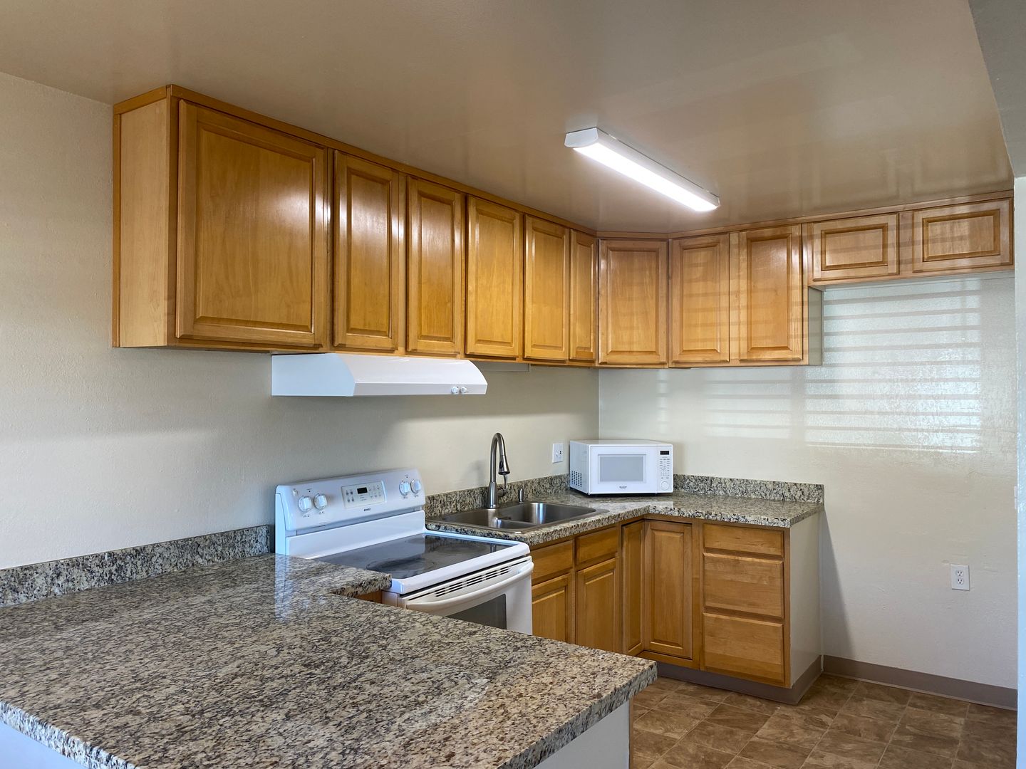 Oakdale Apartment: 460 S 2nd St.