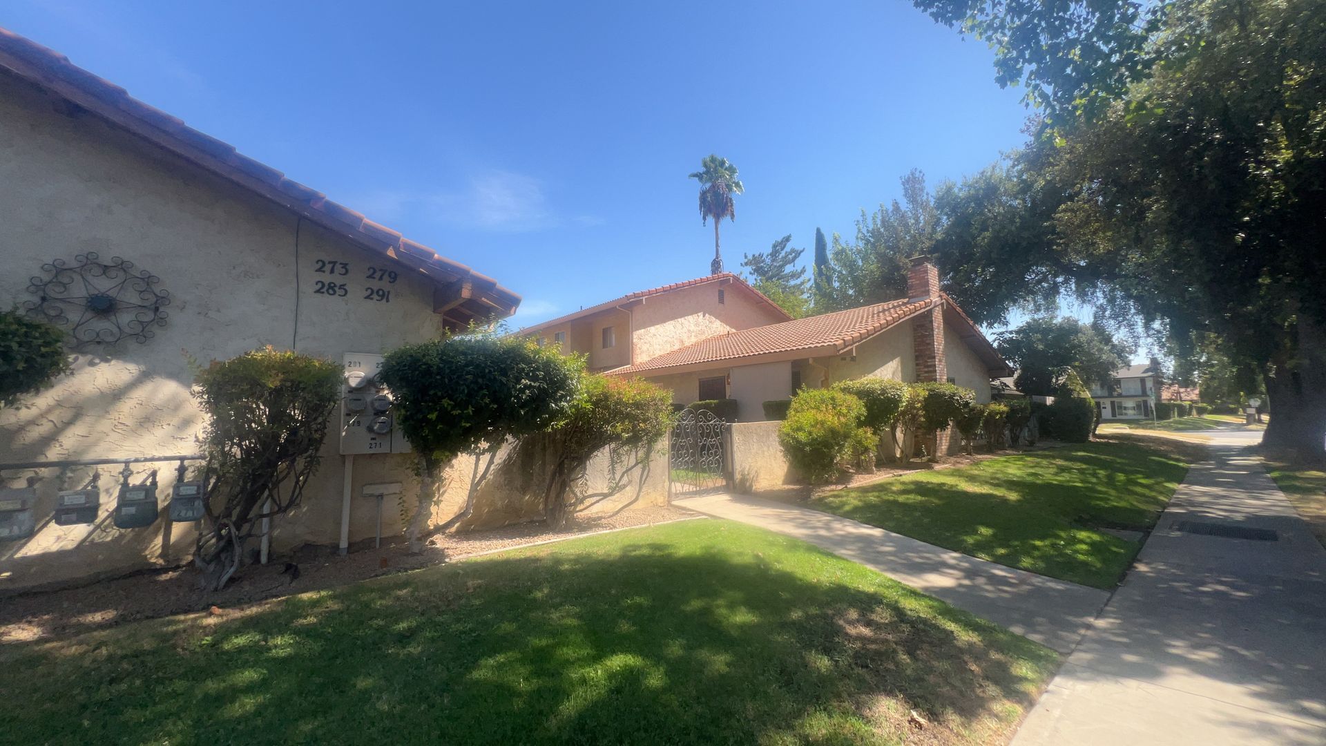 Merced Apartment: 249 W Alexander Ave