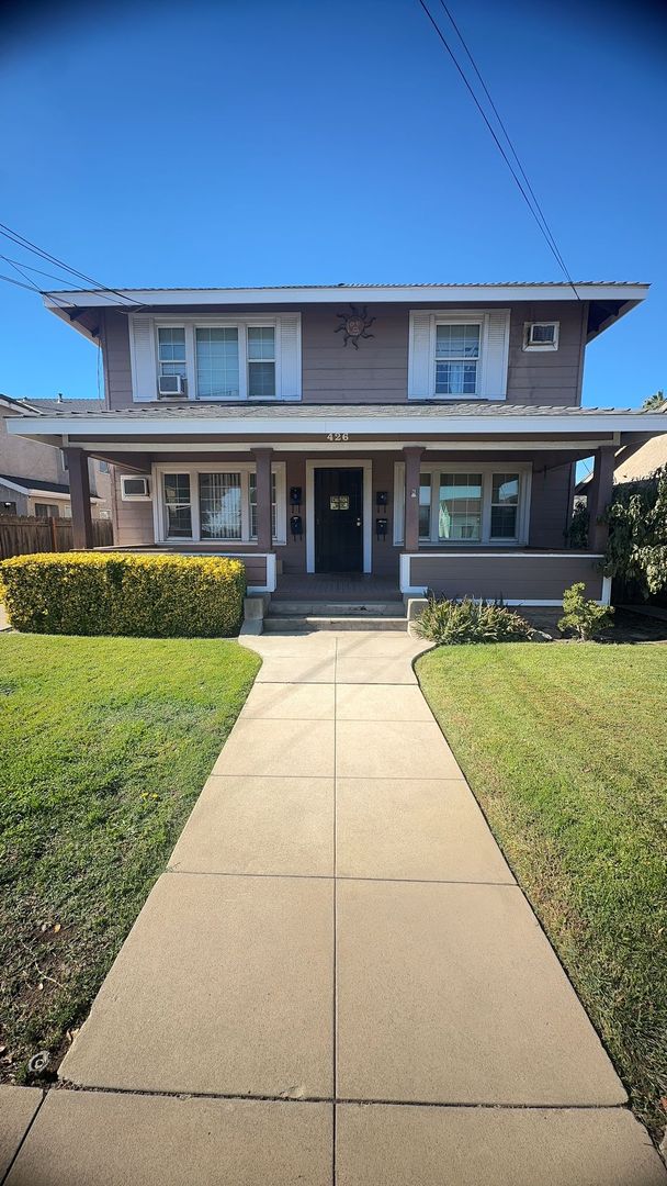 Oakdale Apartment: 426 S. 3rd Ave. - #D