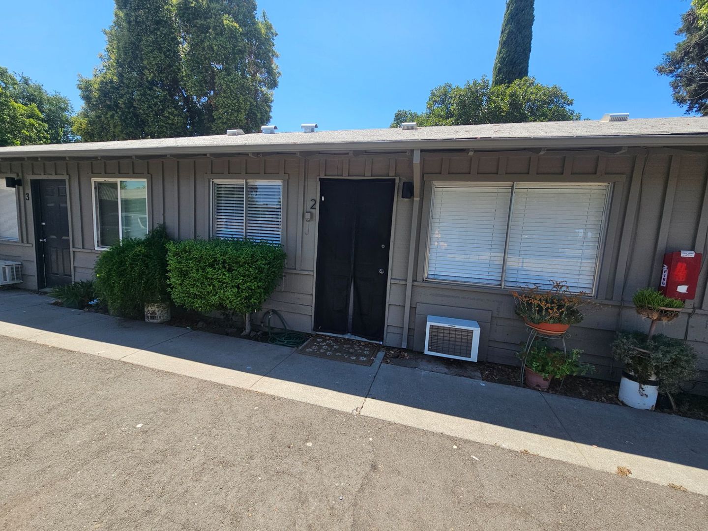 Los Molinos Apartment: 25191 Grant Street - #2