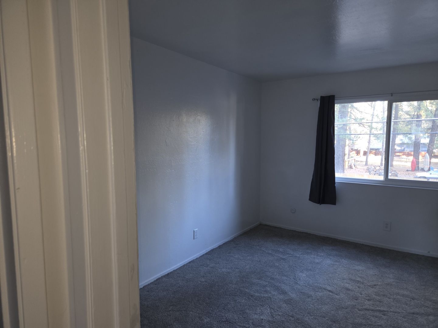 South Lake Tahoe Apartment: 1974 D St