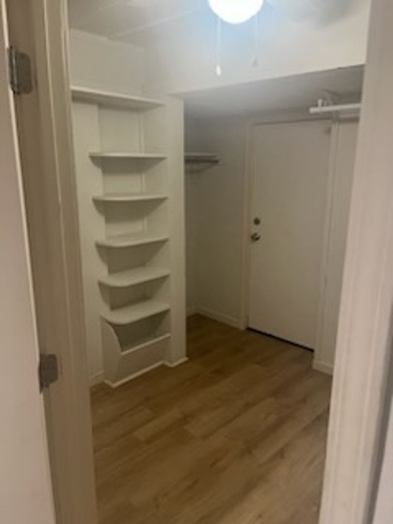 Yuba City Apartment: 811- 811 1/2-  817 1/2 Olive St.