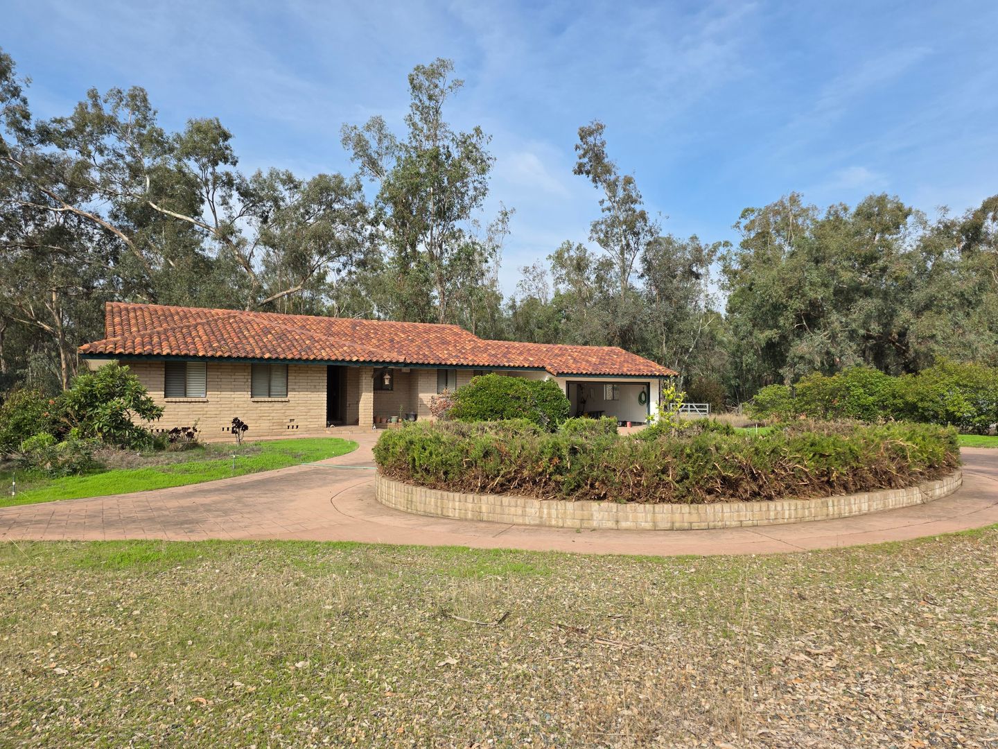 Herald House: 12999 Borden Rd