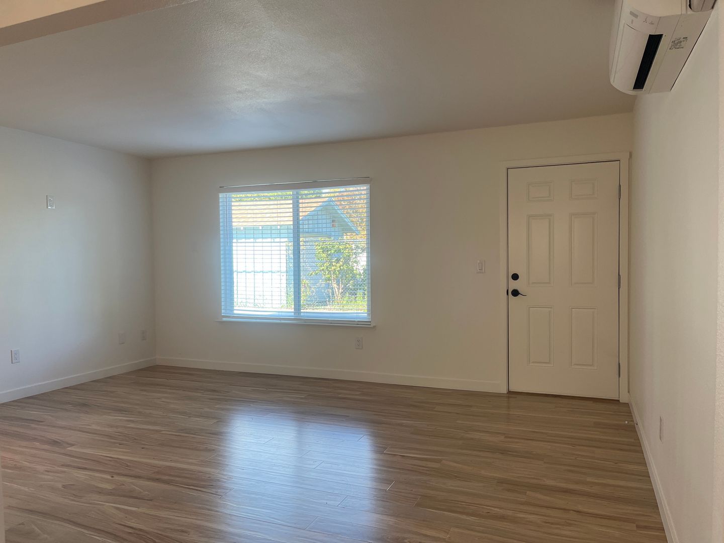 Yuba City Apartment: 656 Walnut St