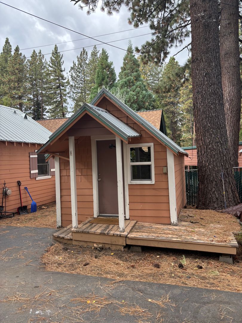 Tahoe City Apartment: 2815 Lake Forest Road - #8