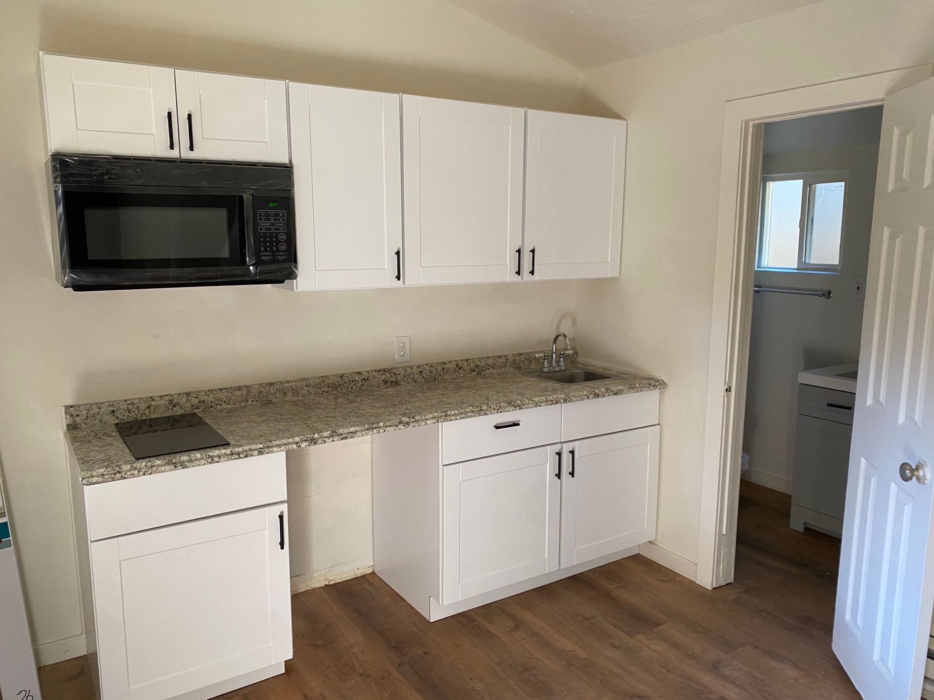 South Lake Tahoe Apartment: 966 Modesto Ave