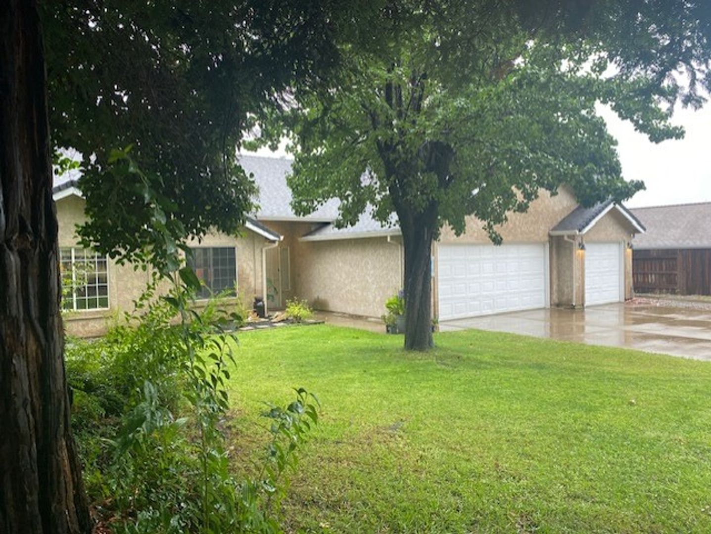 Shasta Lake House: 3100 Dartford Drive
