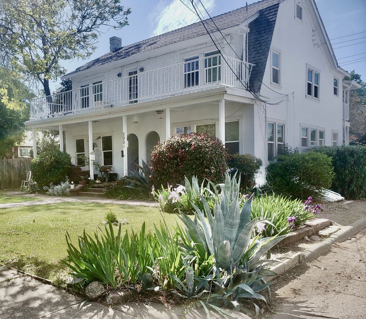 Redding Apartment: 2334 California Street