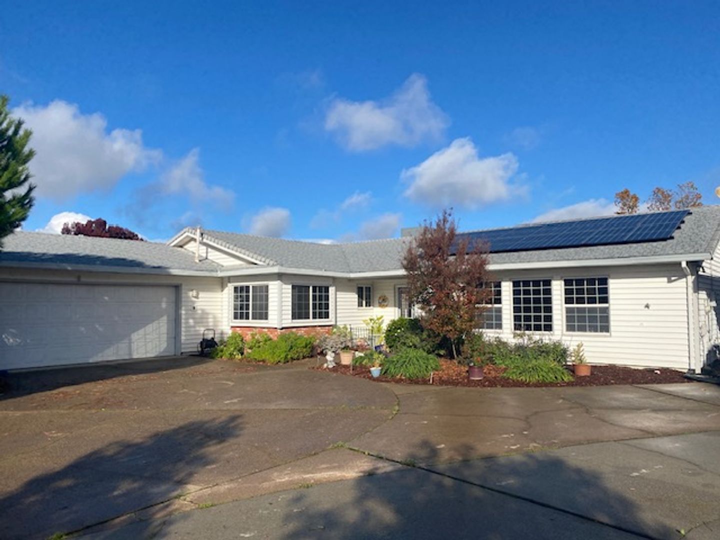 Redding House: 7597 Terra Linda Way