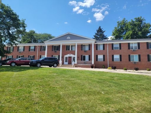 Sunny 1 bedroom with Heat! ****Rent Special!!***