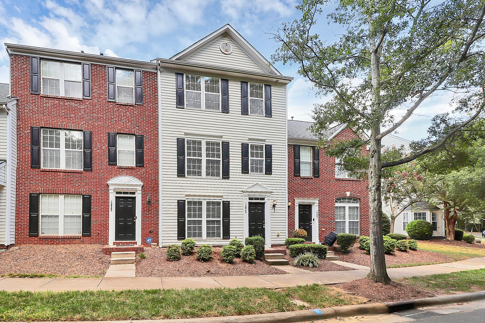Charlotte House: 12847 Bullock Greenway Blvd