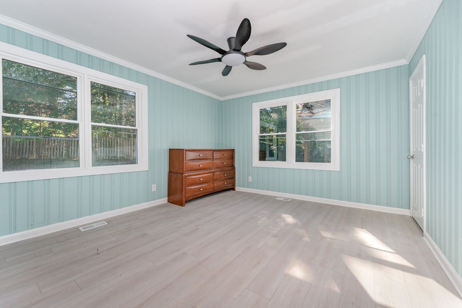 1916 New Garden Road 12 of 12