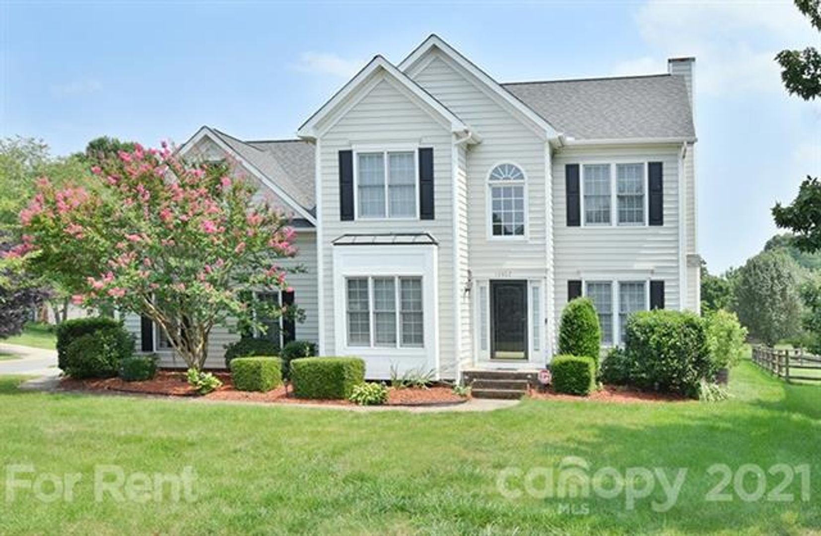 Huntersville House: 10402 Friargate Road