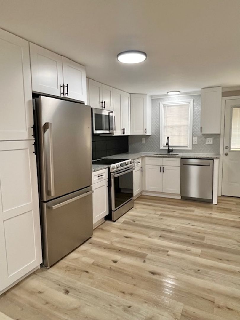 Ramseur House: 1308 W Ridge Street