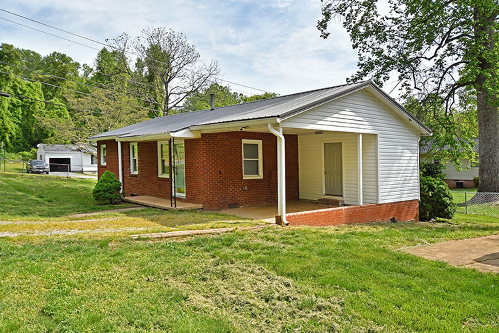Statesville House: 266 Long Street