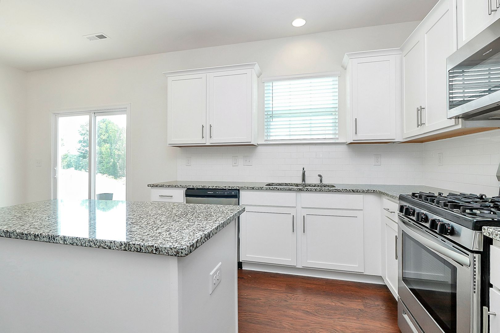 Mooresville House: 181 Atwater Landing Drive