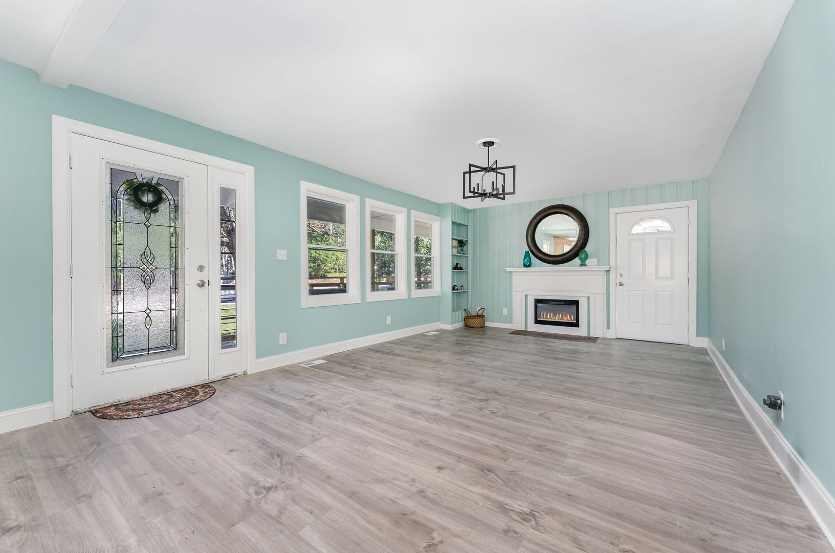 1916 New Garden Road 6 of 12