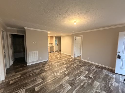 87 Gravel Hill