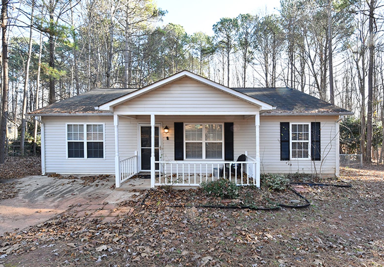 Mooresville House: 116 Milbros Lane