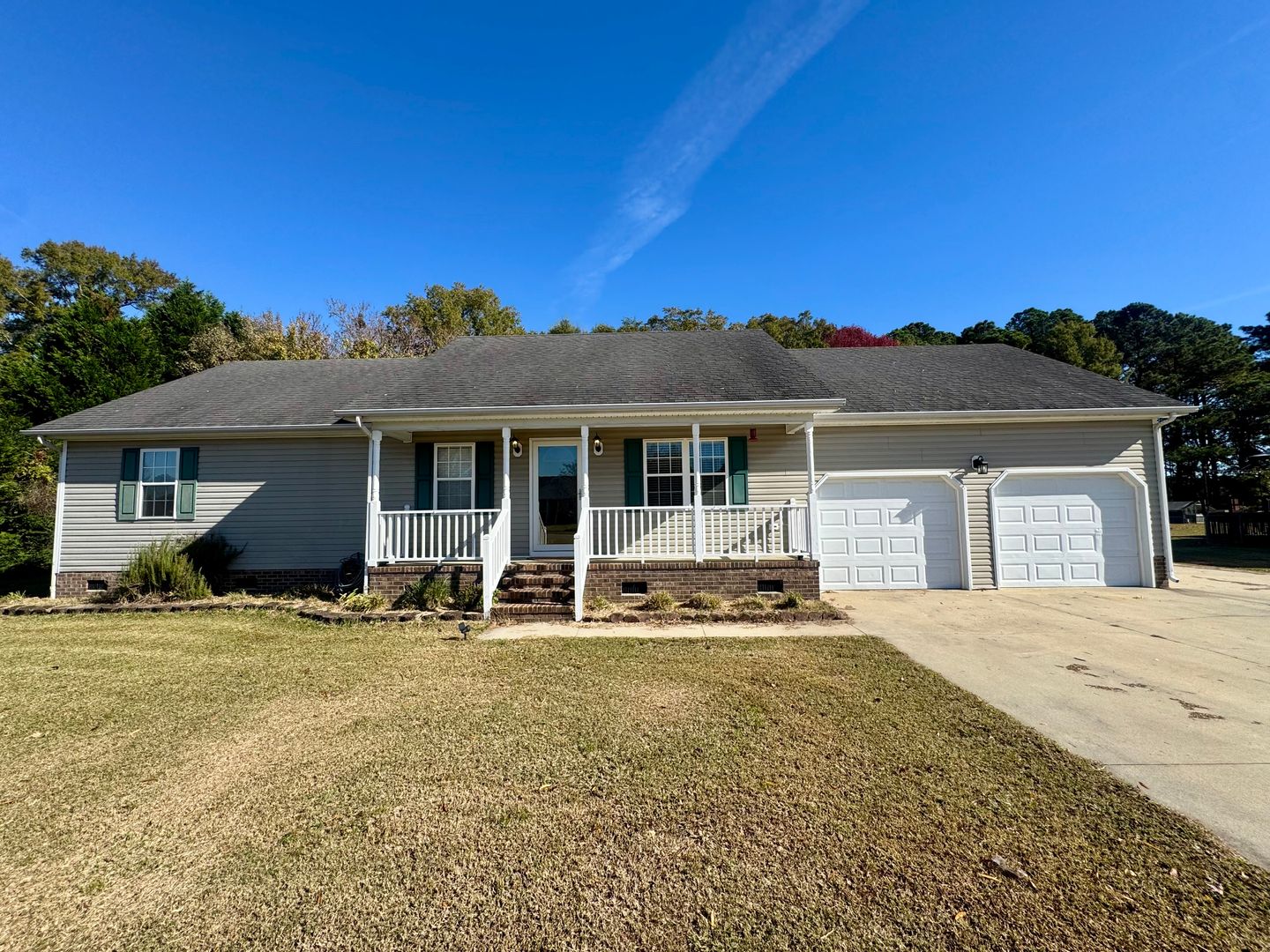 Elizabeth City House: 200 Dramtree Drive