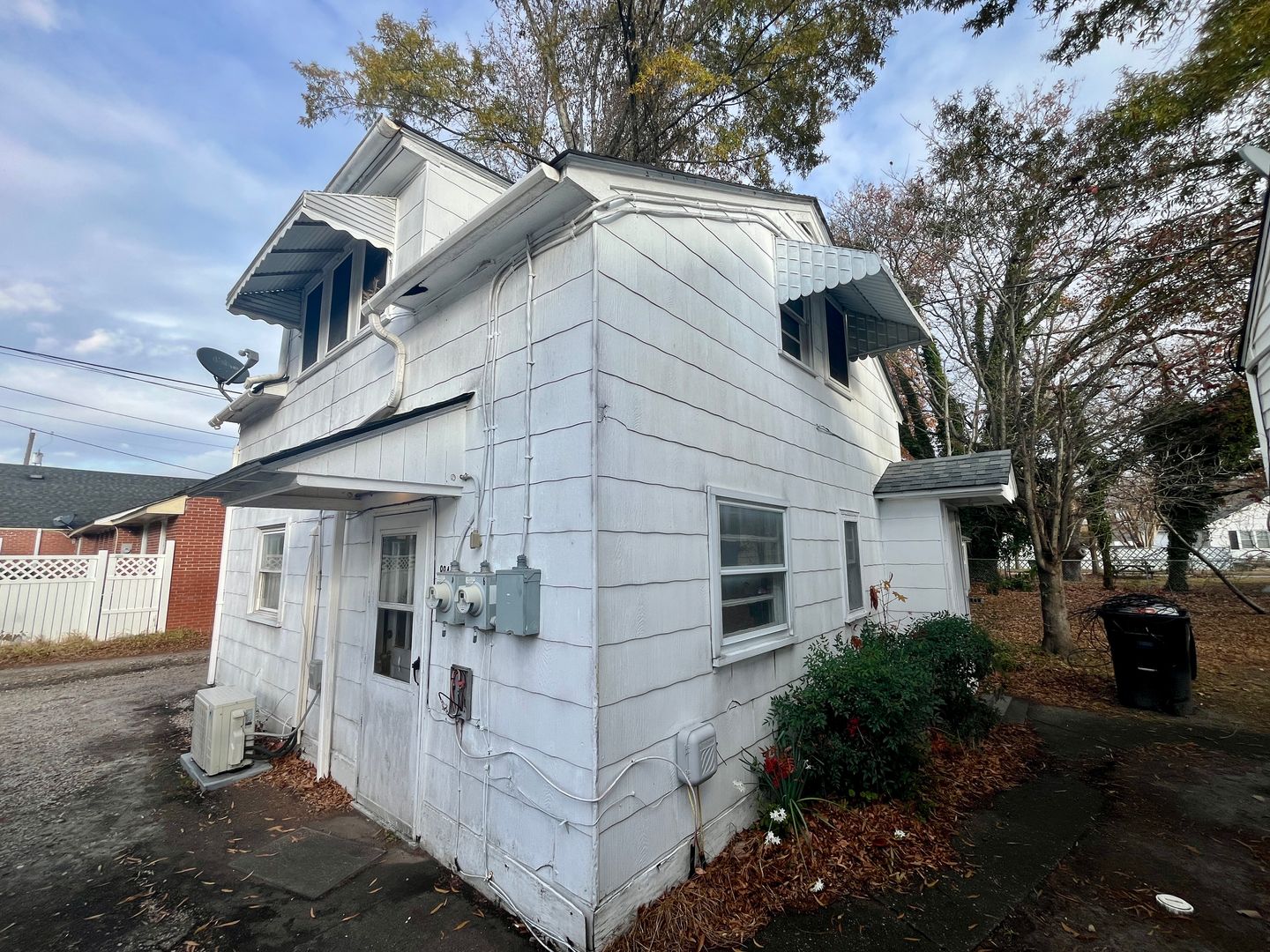 Elizabeth City House: 804 A Maple Street