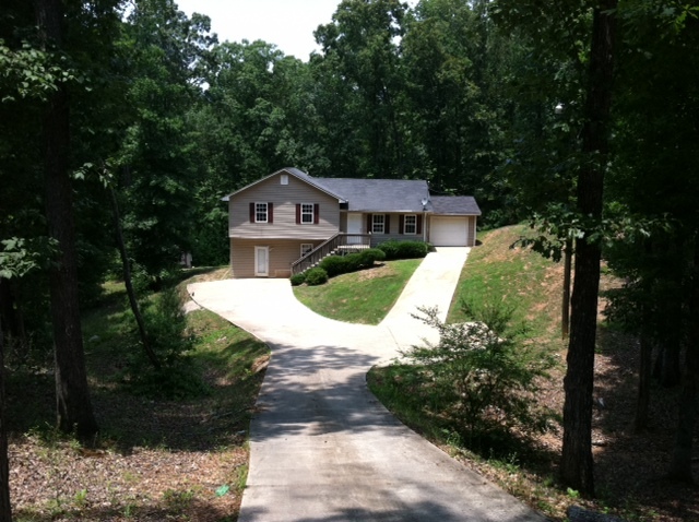 Newnan House: 345 Widgeon Dr