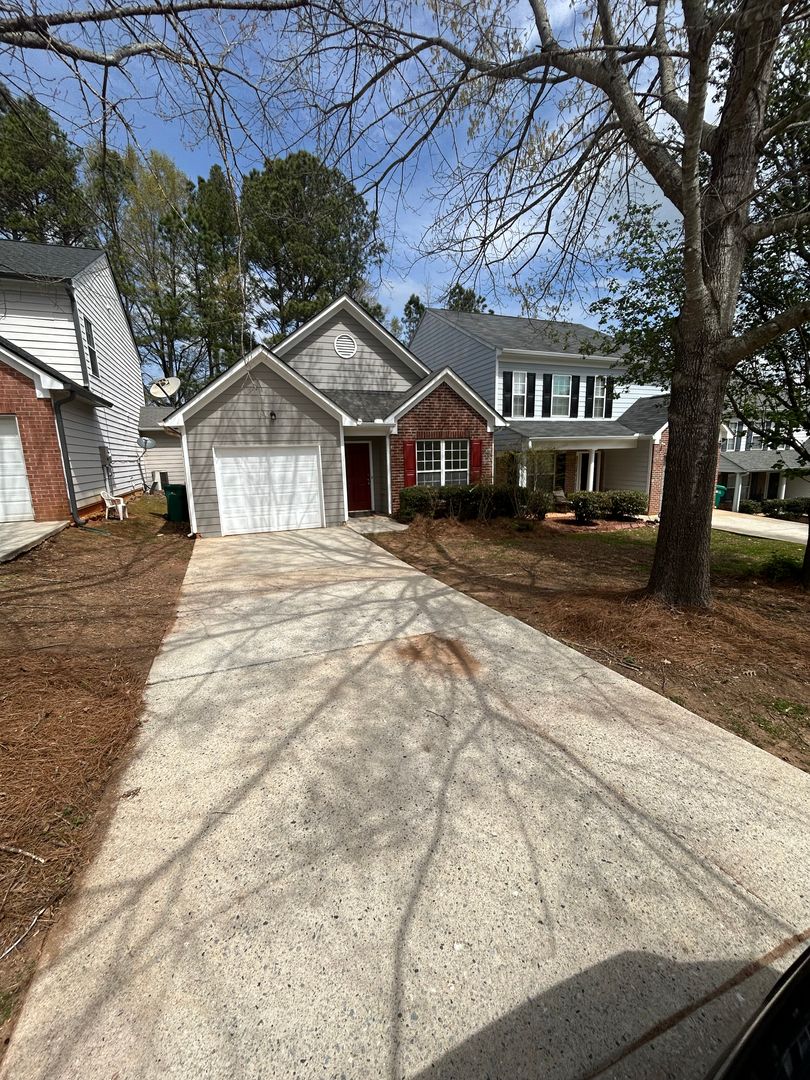 Palmetto House: 545 Carlton Pointe Dr