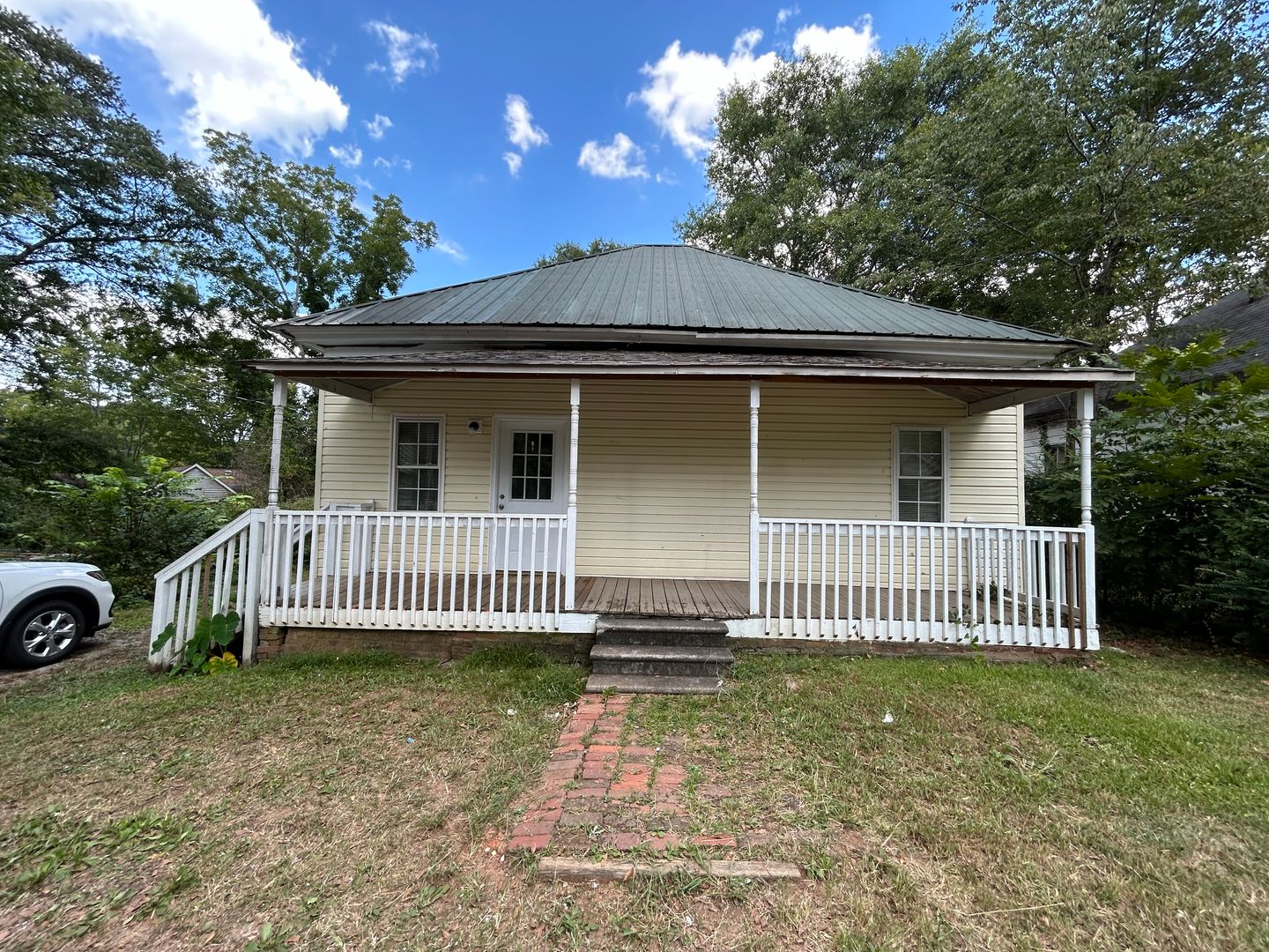 Grantville House: 108 Banks St