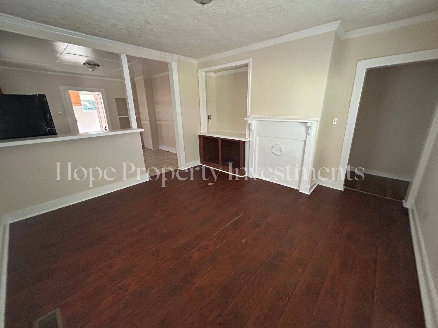 Newnan House: 11 Gay St.