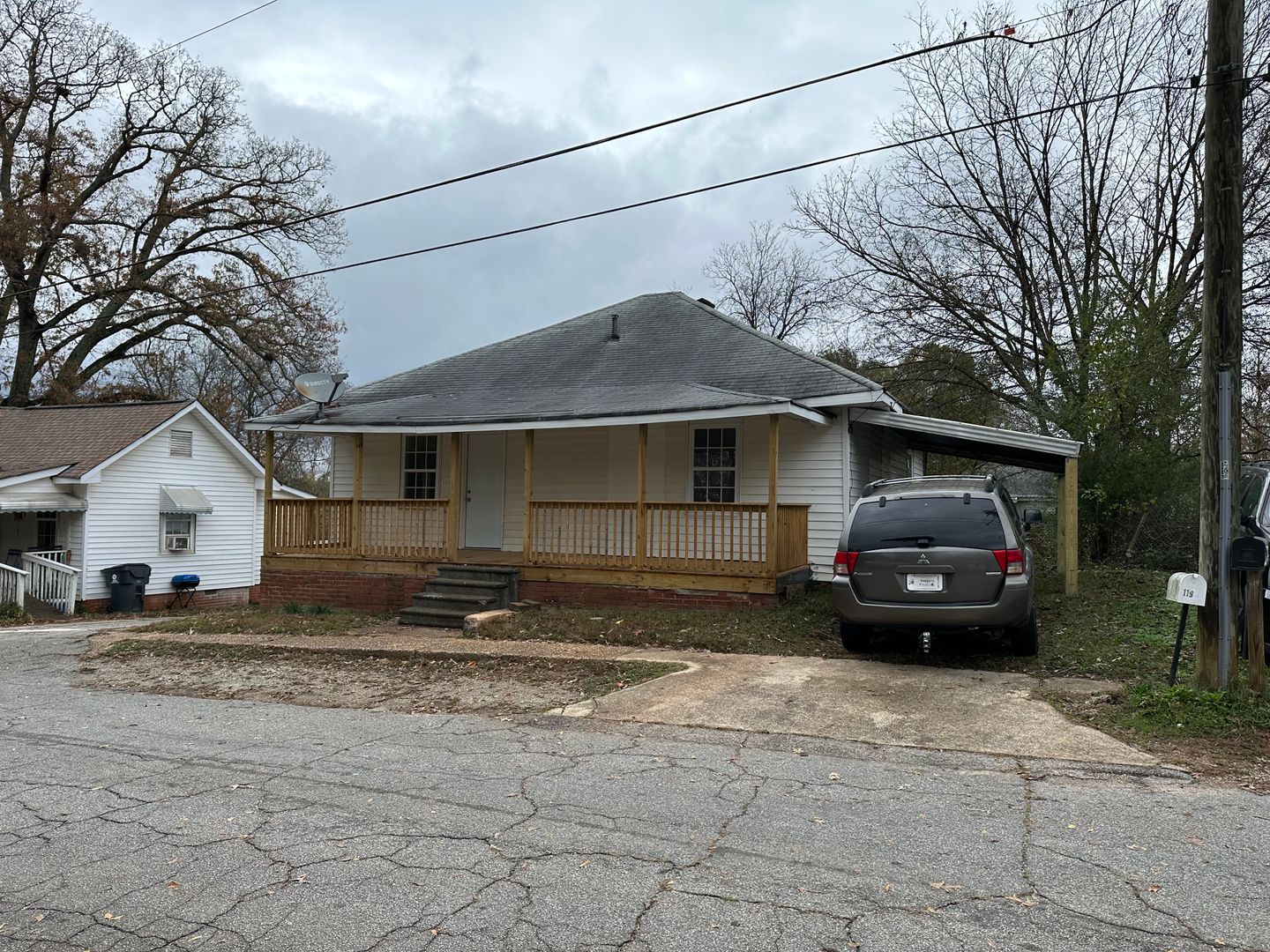 Grantville House: 119 Arnold St
