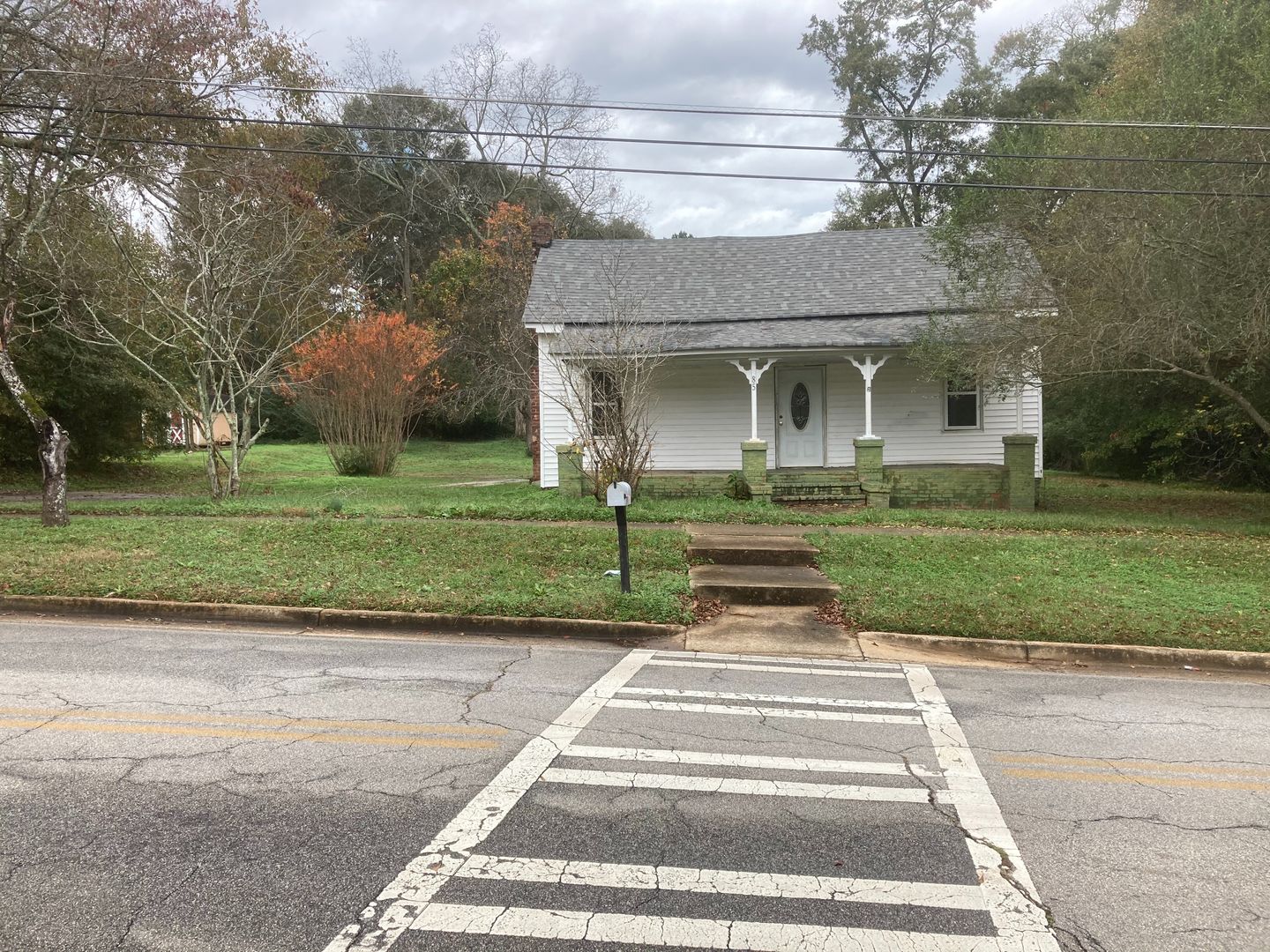 Grantville House: 85 Lagrange St.