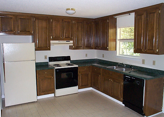 Newnan House: 91 Bailey Dr