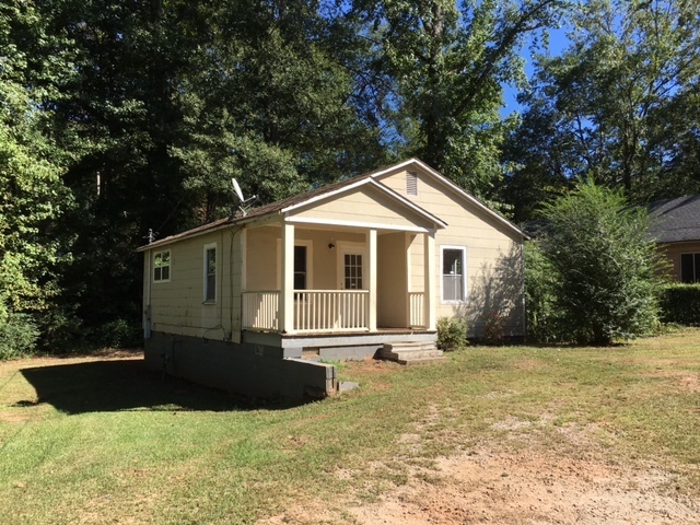 Hogansville House: 302 Oak Street