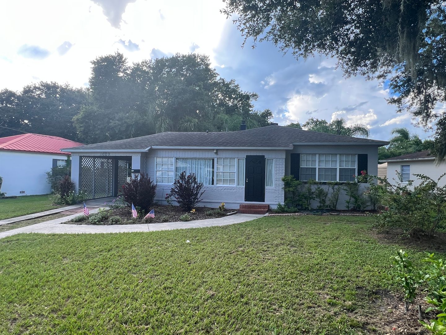 Lakeland House: 1009 Clearview Ave.