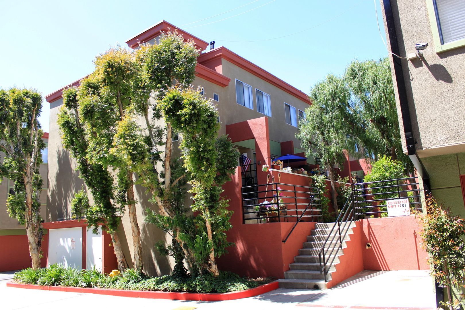 Canoga Park Townhome: 21030 Gresham Street