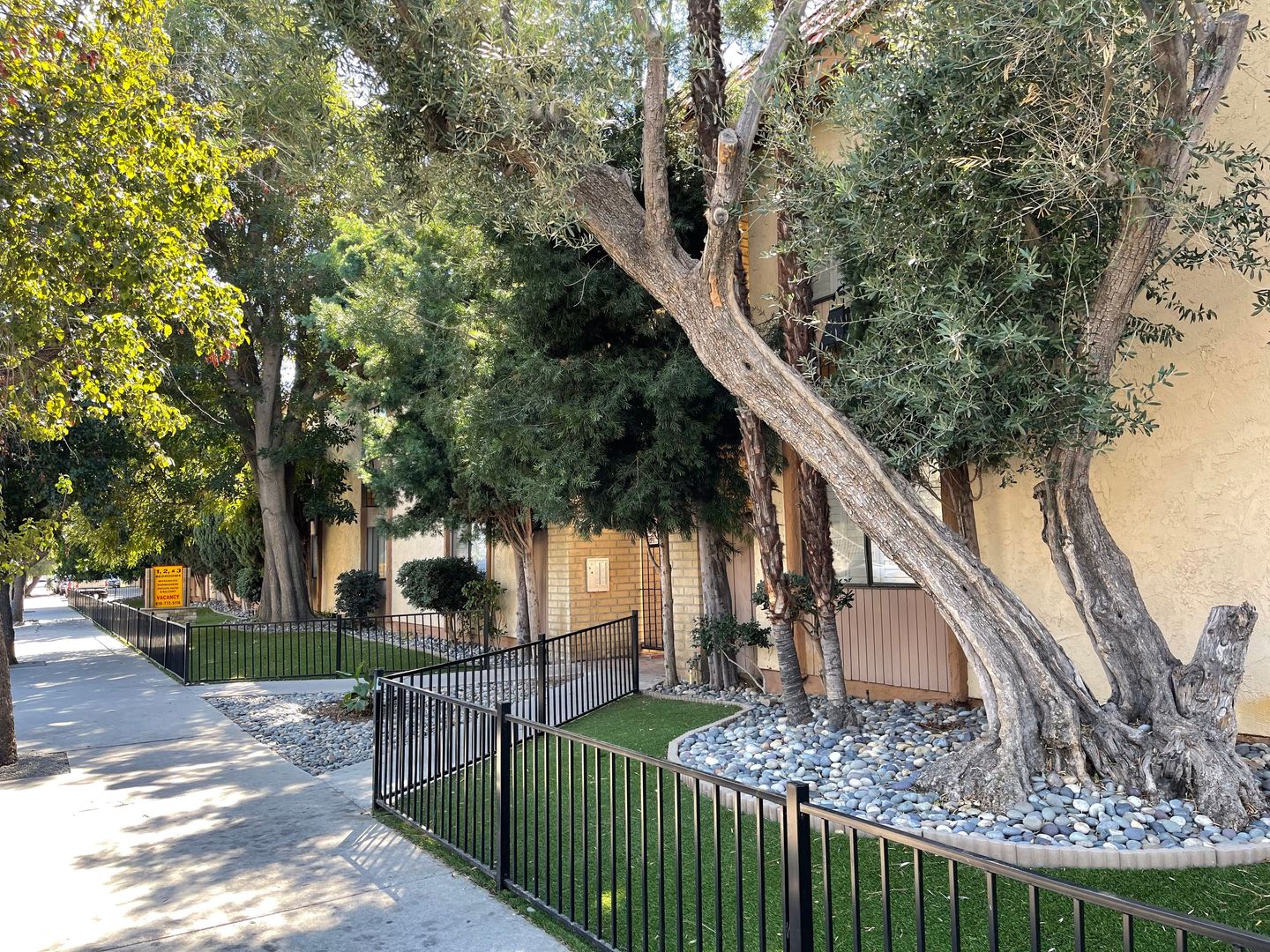Reseda Apartment: 7243 Shirley Avenue